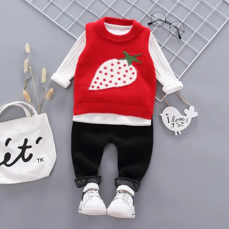 

Autumn children cartoon strawberry sweater vest T-shirt three-piece suit pants suit