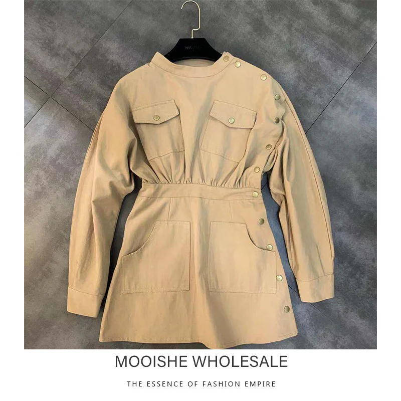 

2019 Autumn New Round Neck Long Sleeve Pocket Multi-button Waist Waist Dress Female Dress