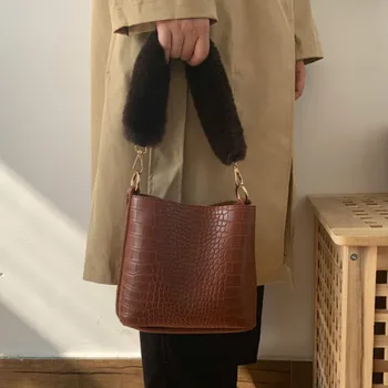 

Design Plush Handle Handbags Women Alligator Messenger Bag Ladies Crocodile PU Soft Fur Handle Shoulder Bag Small Purse CA-05