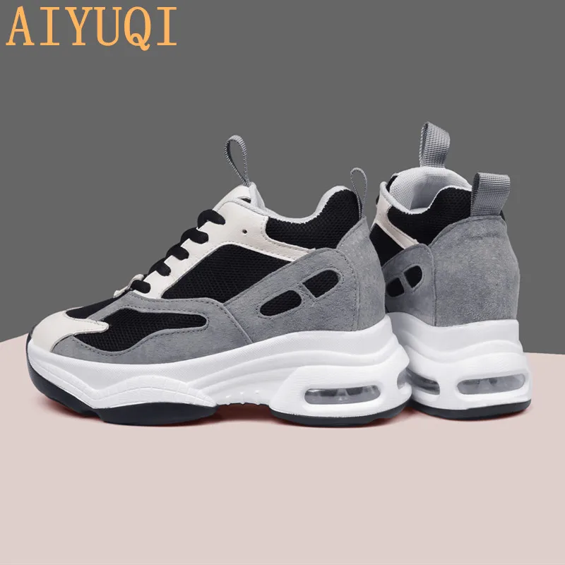 Женские кроссовки AIYUQI из натуральной кожи на платформе со шнуровкой спортивные