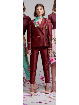 

Trouser suit