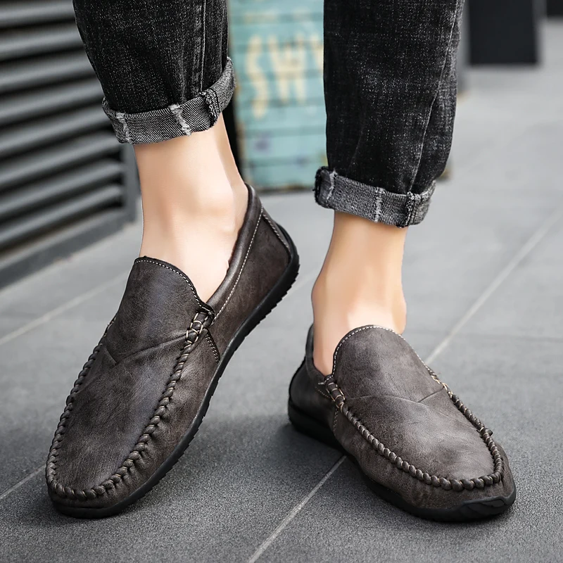 Outdoor comfortable Men Shoes Moccasin Loafers Man Leather Shoes Fashion Masculino Classic Handmade Slip On Driving Casual Shoes