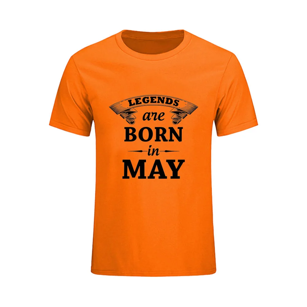 Мужская футболка классная с коротким рукавом и круглым вырезом Legends Are Born In May Guys
