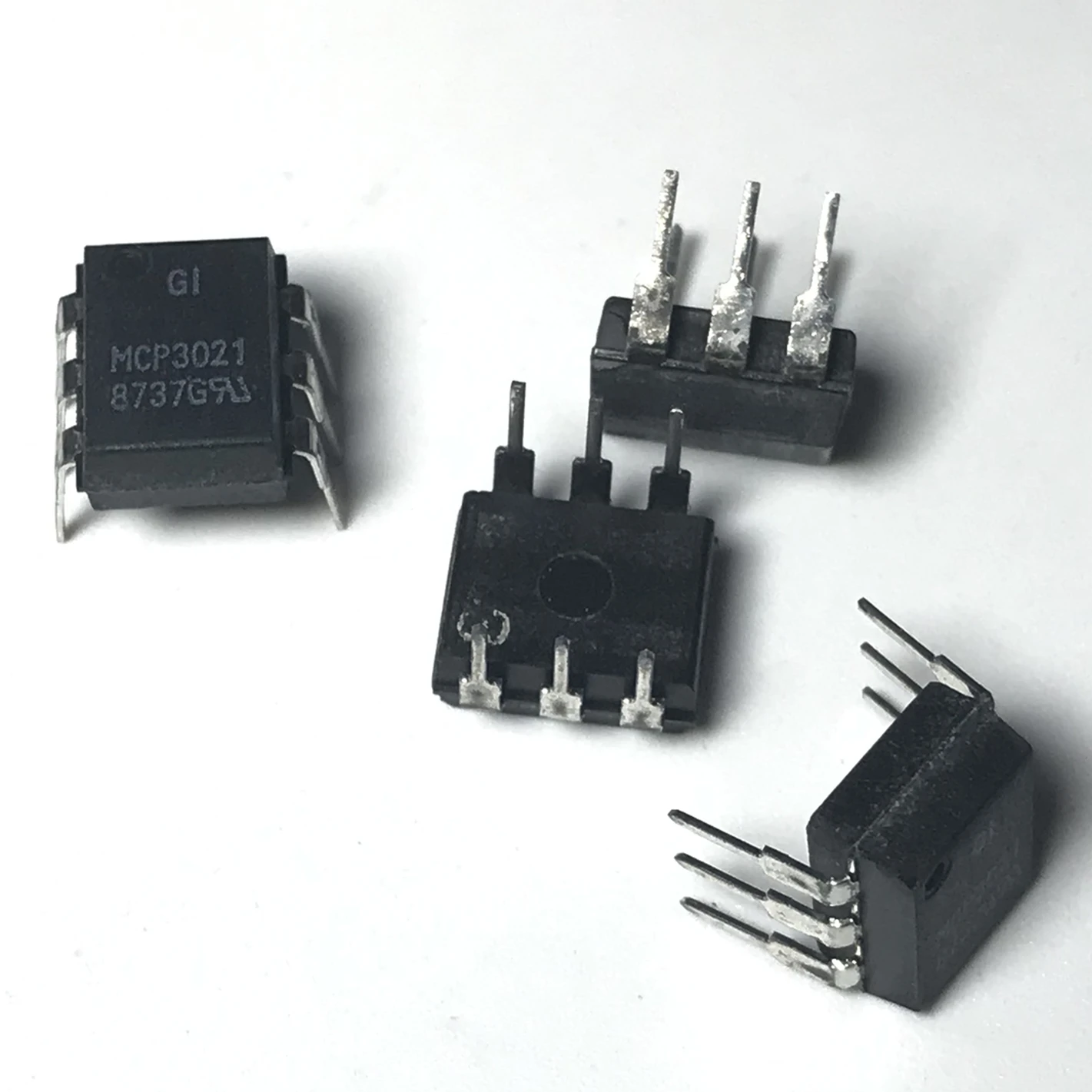 10 шт./лот MCP3021 DIP-6