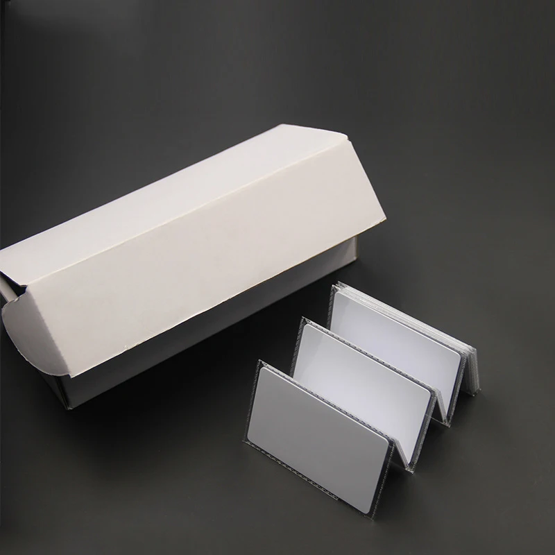 8913903973_934423654