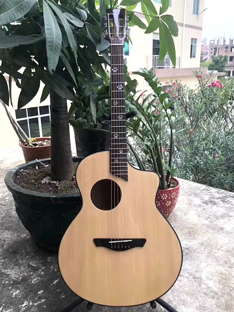 Solid Wood Spruce Top Classic Head Acoustic Guitar 40 Inch Cutway