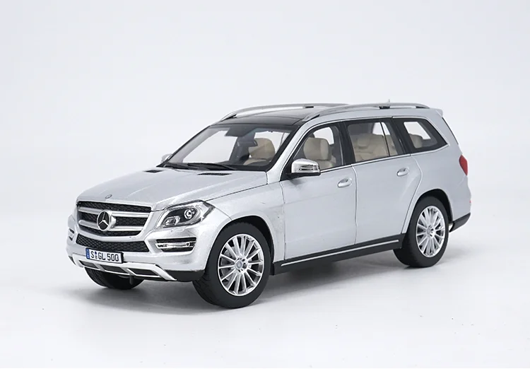 Оригинальная Заводская аутентичная 1:18 GLS500 S CLASS GL500 литая под давлением