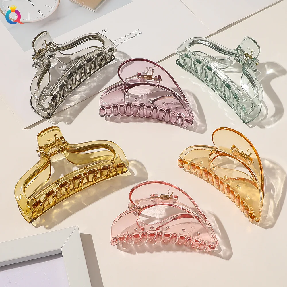 

Hair claws Hairpins Transparent Finish Heart Shape Acrylic Clips Trendy Hair Clip For Women Girls Hair Accessories QY123022