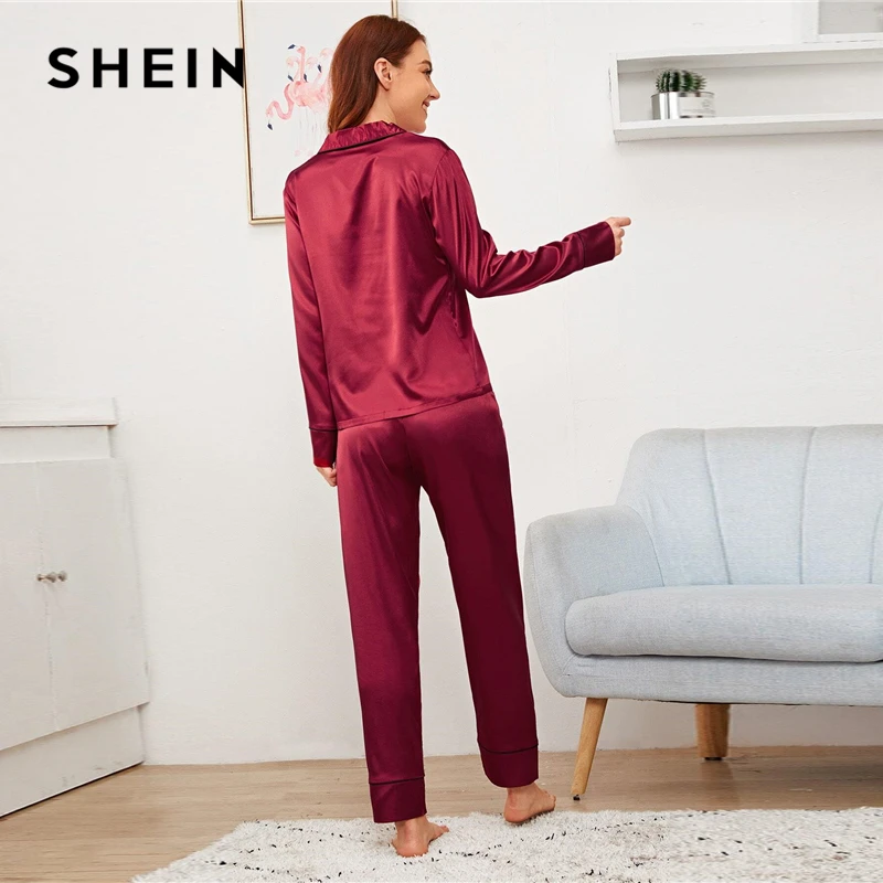 SHEIN Бургундия Зубчатый воротник сердце вышивка Атлас PJ набор для женщин пижамы Весна с длинным рукавом кнопка спереди элегантные пижамные комплекты