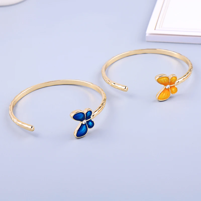 

Simple Design Bangle For Women Fashion Blue/Yellow Enamel Butterfly Bangle