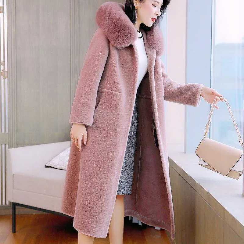 New Arrival Winter Women Vintage Coats Natural Sheep Shearing Fur Overcoats Female Real Fox Fur Collar Hooded Jackets A43