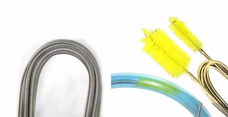 3122302945_251430030