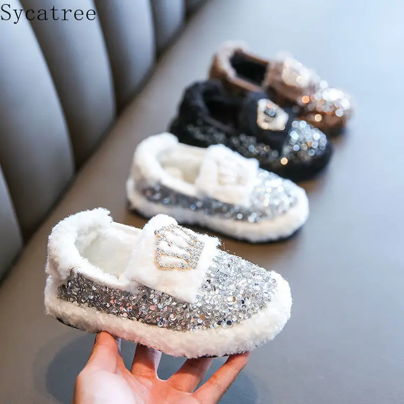 

Winter Children's Woolen Shoes 2019 New Sheep Curly Wool Korean Version Children with Velvet Bean Shoes Girls Cotton Shoes