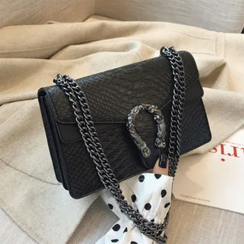 

Winter 2020 New Fashion Korean Fashion Crocodile Chain Shoulder Messenger Bag Embossed Bacchus Bag