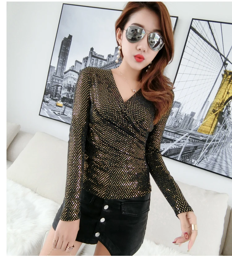 Golden t-shirt Осень, женские футболки с v-образным вырезом, блестящие, шикарные, тянущиеся, Сексуальные клубные топы, облегающие, с длинным рукавом, Camiseta Mujer T99293 - Цвет: Golden t-shirt