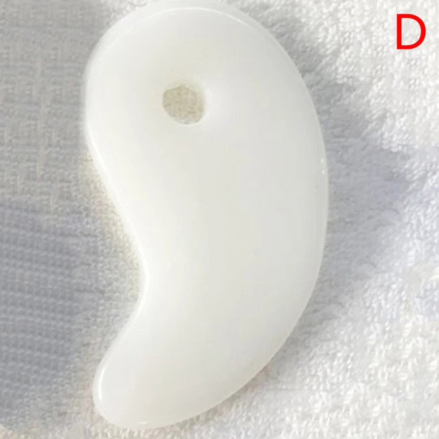 1pc Heart Shape SPA Massage Beeswax Gua sha Scraping Massage Scraper Face Massager Acupuncture Guasha Board Massager for face Beeswax