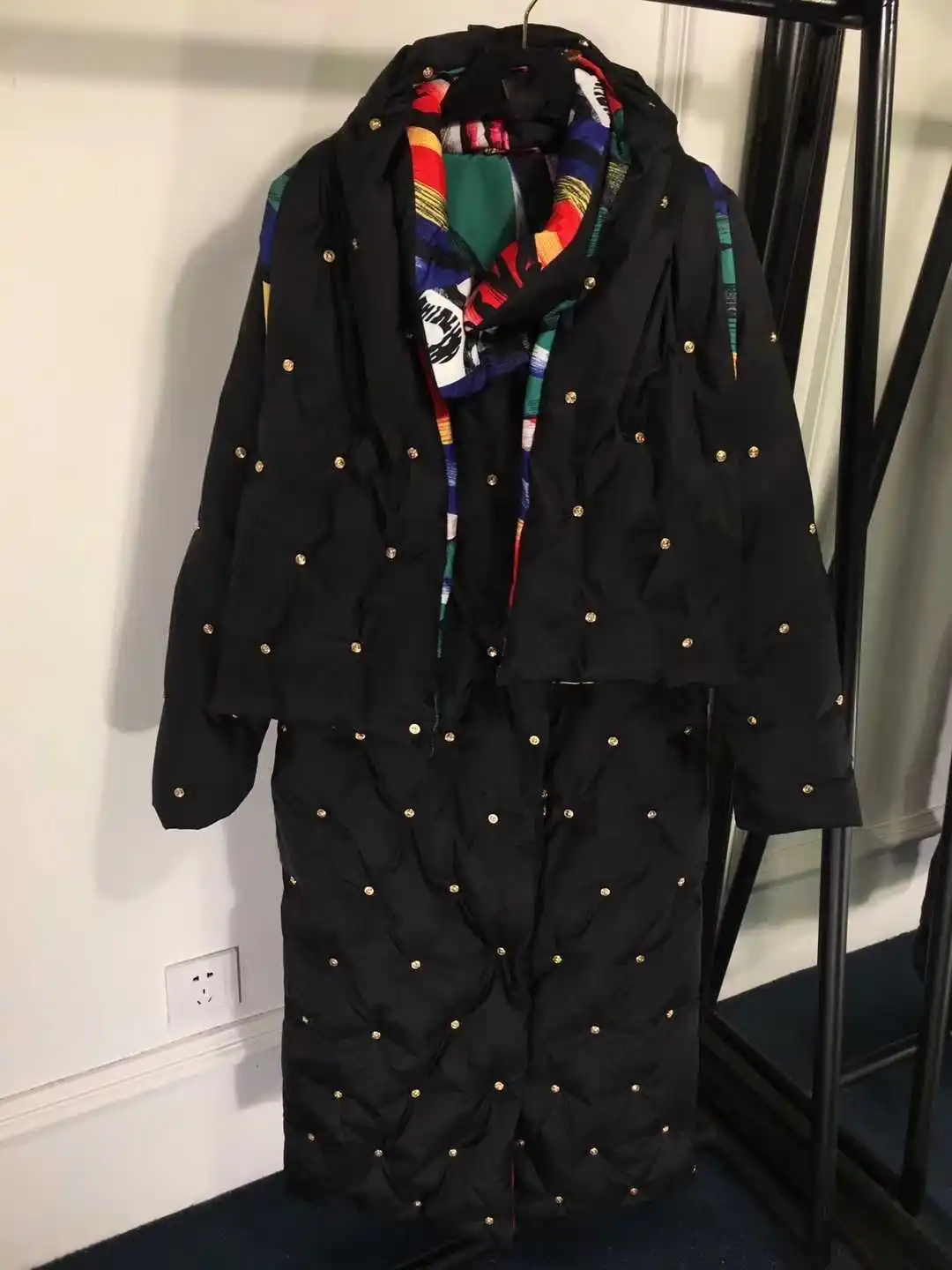 

2019 New Arrival Fashion Winter Jacket Long Down Coat Nail Bead Ornament Down Outerwear Brand Coat Famous