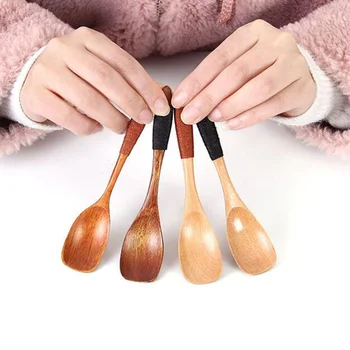 

4pcs Solid Wood Children Soup Spoon Mini Honey Spoon Seasoning Spoon Handmade Short Handle Sugar Spoon (Assorted Color)