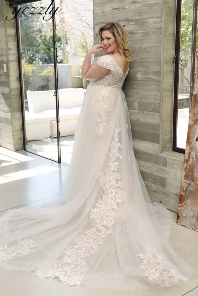 Plus_size_wedding_dress_Lana-skirt-(2)