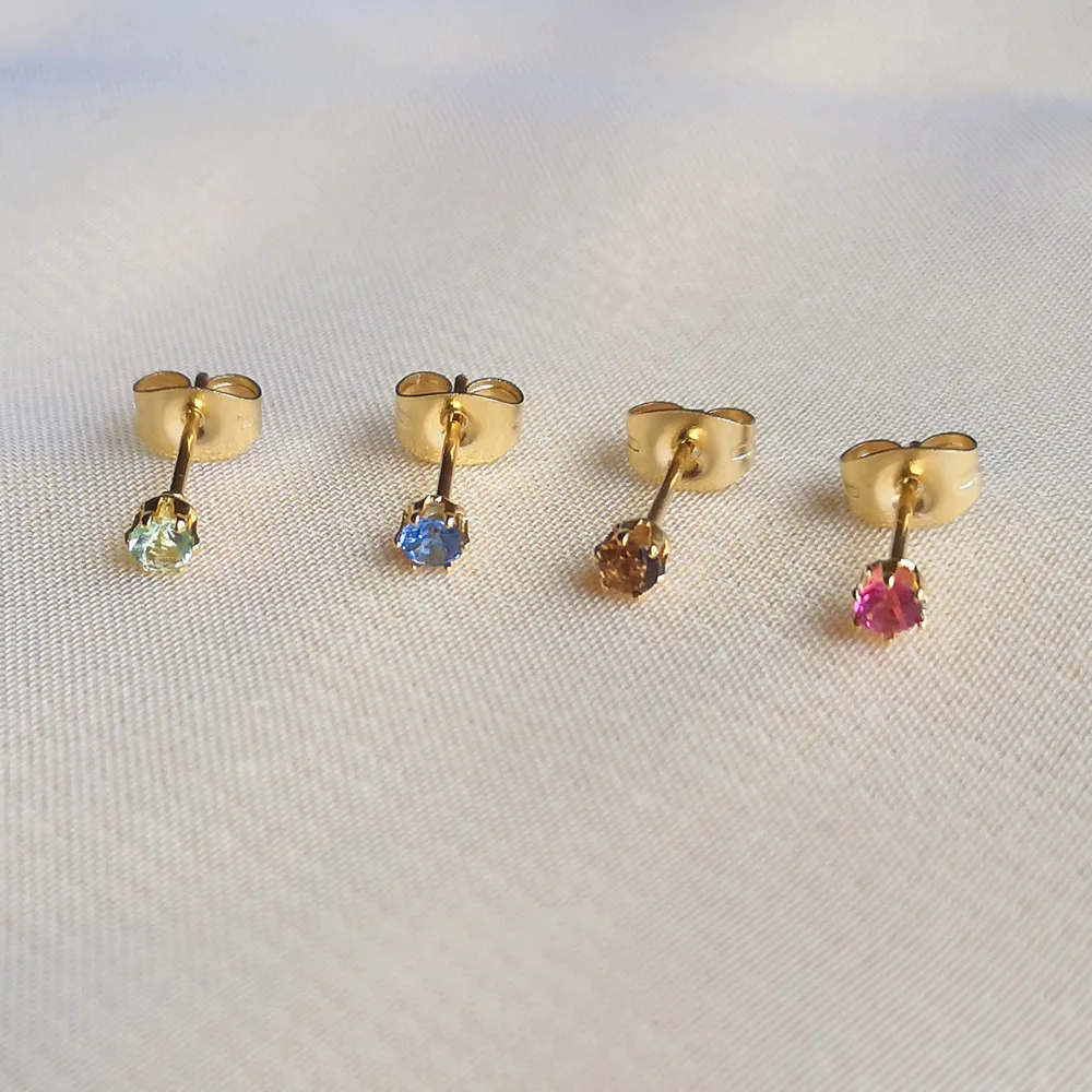 1**316L Edelstahl mit Farben, 3 mm runde Steine, Ohrstecker, kein Verblassen, allergiefrei, hochwertiger Schmuck