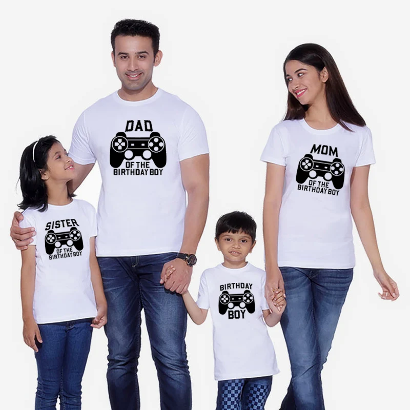 

Game Machine Printed 4 People Family Matching Clothes Short Sleeve Mom Summer Tops Tees Streetwear Casual Kid T-shirt Hipster