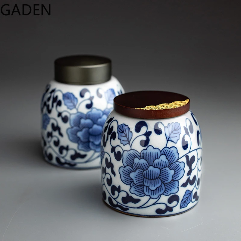 

Blue and White Porcelain Tea Cans Handmade Large Solid Wood Tin Lid Sealed Ceramic Tea Cans Tea Storage Cans Tableware Supplies