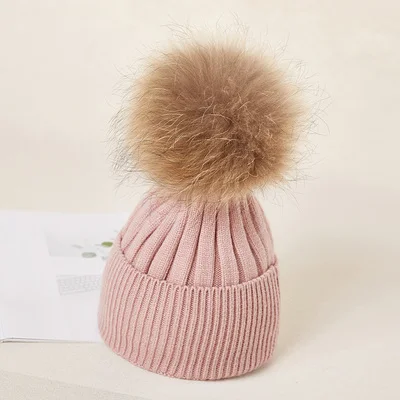 pink Повседневные толстые вязаные шапочки skullies для женщин и мальчиков; Новинка; детская вязаная шапка в полоску с помпонами из натурального меха для девочек; шапка gorros - Цвет: pink