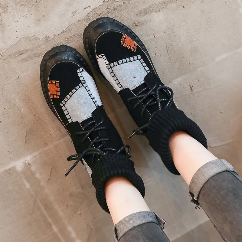 Black plus cotton Осенне-зимние женские ботинки с высоким берцем Теплые повседневные кроссовки из нубука и бархата студенческие ботинки на плоской подошве с круглым носком на шнуровке - Цвет: Black plus cotton