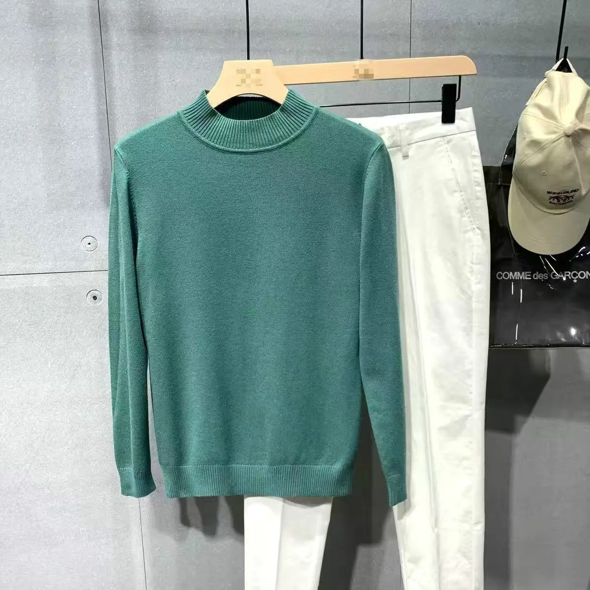

Fall/Winter 2020 men's semi-high collar slim sweater Joker solid color middle collar base sweater warm sweater