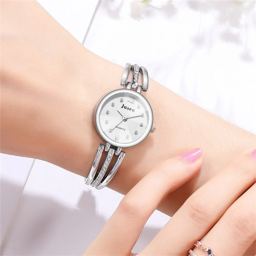 10 - ZQQ91127122_0437371462973985778