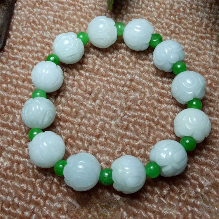

Hot Selling Natural Emerald Lotus Exquisite Bracelet Charm Jewellery Women's Hand-Carved Bracelet for Women Fashion Accessories