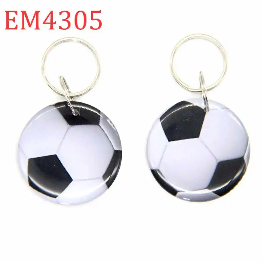 2pcs Random Color 125KHZ ID Водонепроницаемый клей футбольный узор RFID брелок жетон значок EM4305 EM4205 брелок для ключей контроль доступа 1 - Цвет: 2pcs Random Color
