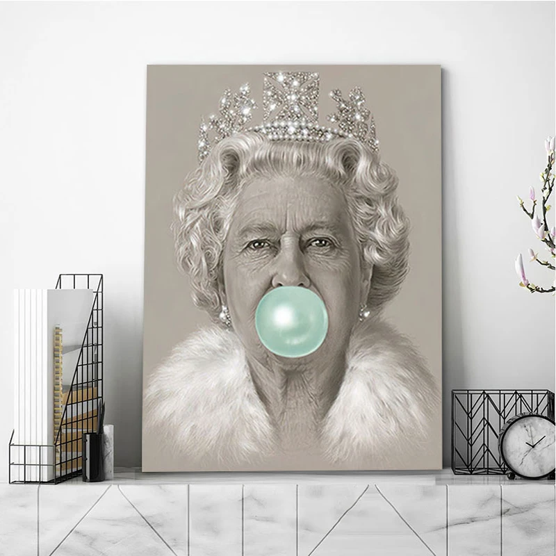 Posters and Prints of the Queen Blowing Bubbles Elizabeth II Pictures Print Canvas Painting Living Room Home Nordic Decor Mural