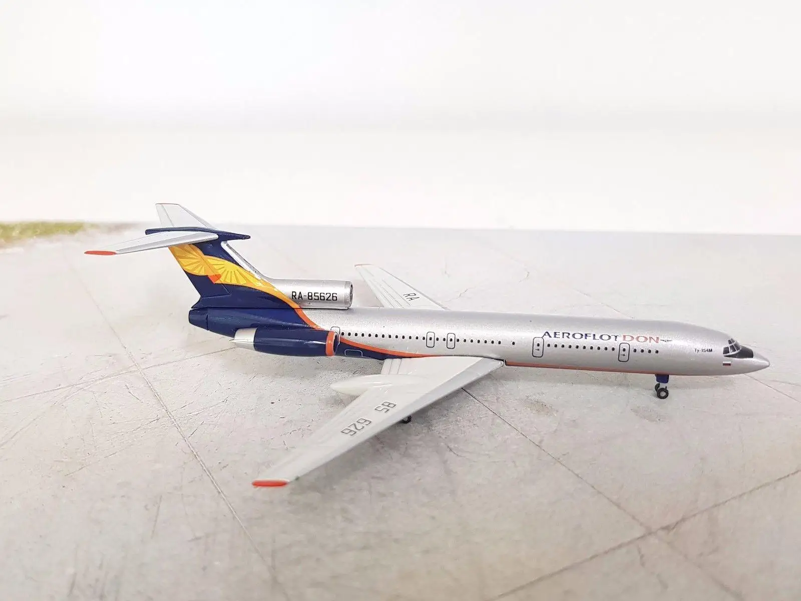 Эрпа Россия Аэрофлот Tu-154M RA-85626 1/500 литой самолет модель самолета