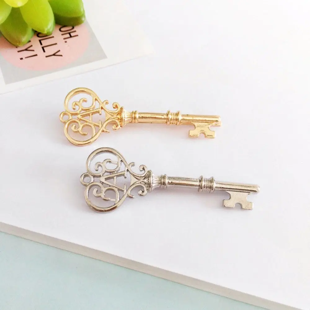 1pc Unique Retro Key Shaped Leaf Hairpin Hair Clip Stick Barrette Hair Accessories Headwear Hairpins Gifts Hair Accessories New