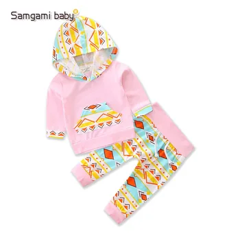 

2020 autumn children's clothing girls' home wear geometric figure long sleeve hooded set