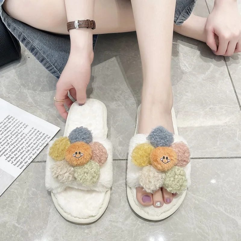 2022 New Winter Slippers Fashion Cartoon Pattern Ladies Slippers Home Slippers All-match Slippers Outer Slippers Fur Slides