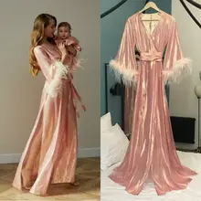 Bata de noche rosa claro de manga larga con plumas, ropa de dormir para fiesta, camisones de lujo con cinturón, vestido de celebridad a la moda, 2020