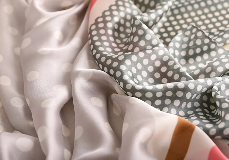 11570299700_2070773686