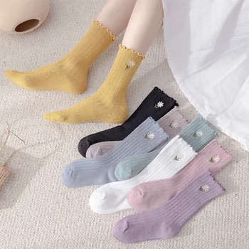 

New Women's Socks Japanese Solid Color Wooden Ear Small Chrysanthemum Embroidered Crew Socks Bunching Socks