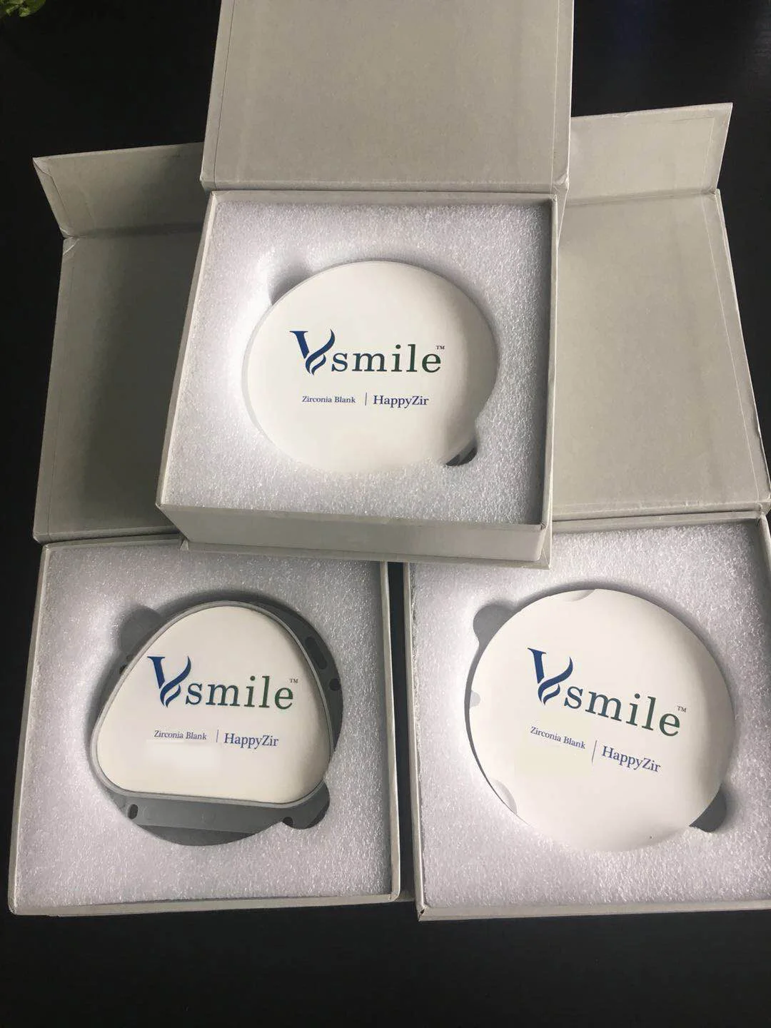 Material dental crown ST zirconia Amann Girrbach system 3