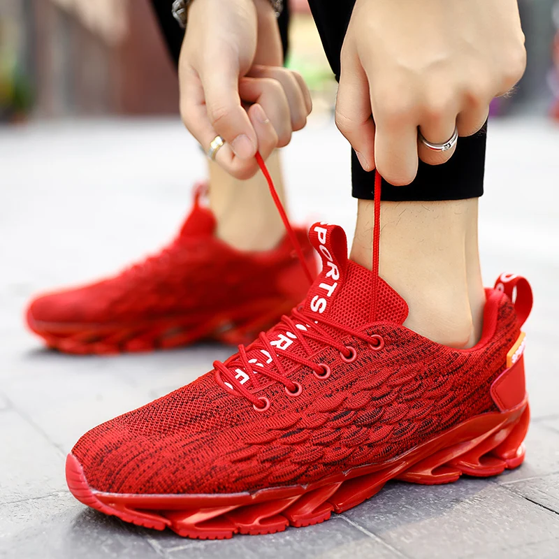 

Men's Lightweight Blade Running Shoes Shockproof Lack up Breathable Male Sneakers Height increase Outdoor Walking Gym shoes Man