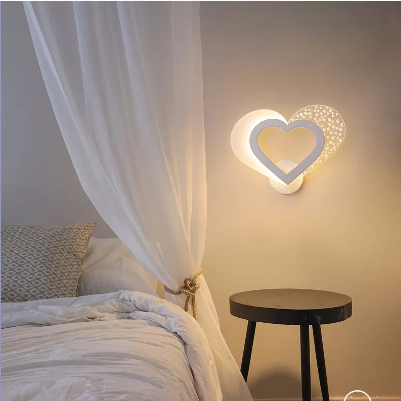 Белый акриловый настенный светильник с милым сердцем, украшение для свадебной комнаты, прикроватная лампа, простое Скандинавское бра для чтения, внутреннее освещение, настенный светильник