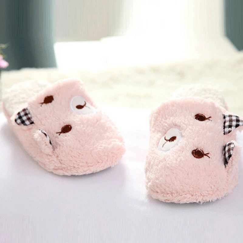 Короткие плюшевые зимние тапочки; женские хлопковые домашние тапочки с милым медведем; мягкие бархатные домашние тапочки; женская обувь на плоской подошве