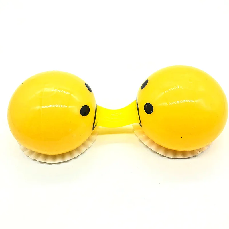 Disgusting egg yolk vomiting egg yolk lazy egg milk yellow vomiting ball to spread hot decompression 4