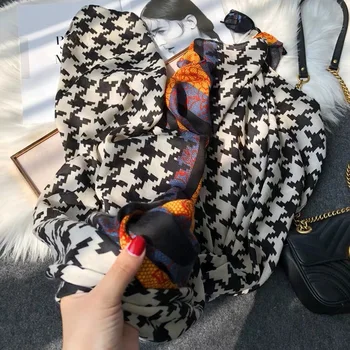 

2020 luxury brand silk scarves smart wind cotton scarf women autumn and winter a thousand birds grace splice long shawl dual use