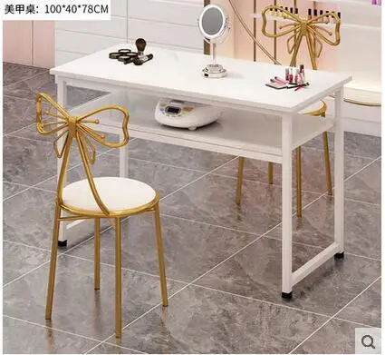 Manicure table and chair