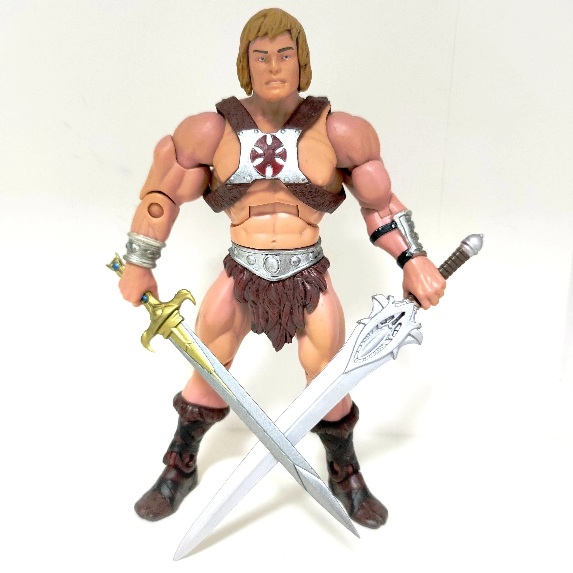 He-Man Masters Of The Universe Classics – Fearless Photog, Action Figure Esclusiva Per Il 30° Anniversario - 2