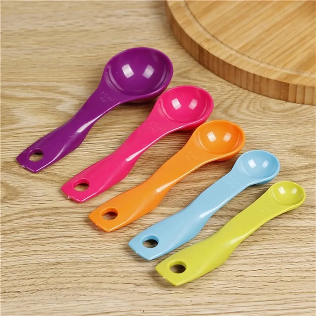 

5PCs high quality Food grade plastic color 5-piece set Measuring spoon Suit Kitchen supplies Home Portable Supplies