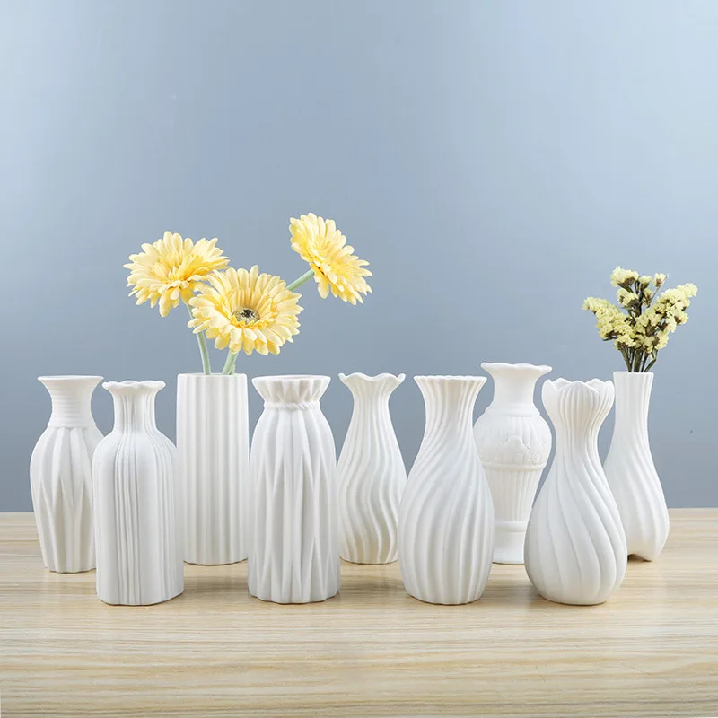 

Homelike Origami Plastic Vase White Imitation Ceramic Flowerpot Flower Artificial Arrangement Flower Container Home Decoration
